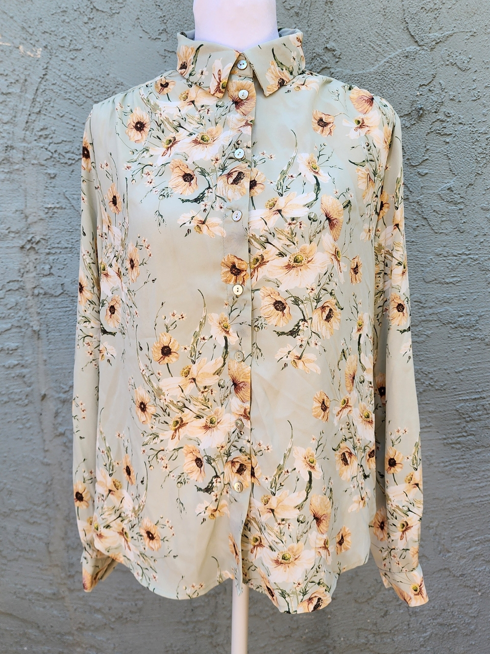 H&M Sage Green Floral Button Down Blouse Long Sleeve Mock Neck Shirt